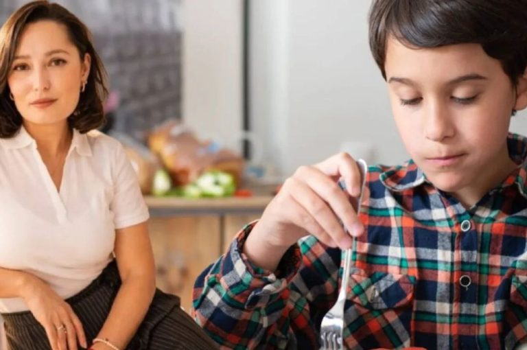 De ce apar fixațiile alimentare la copiii cu autism
